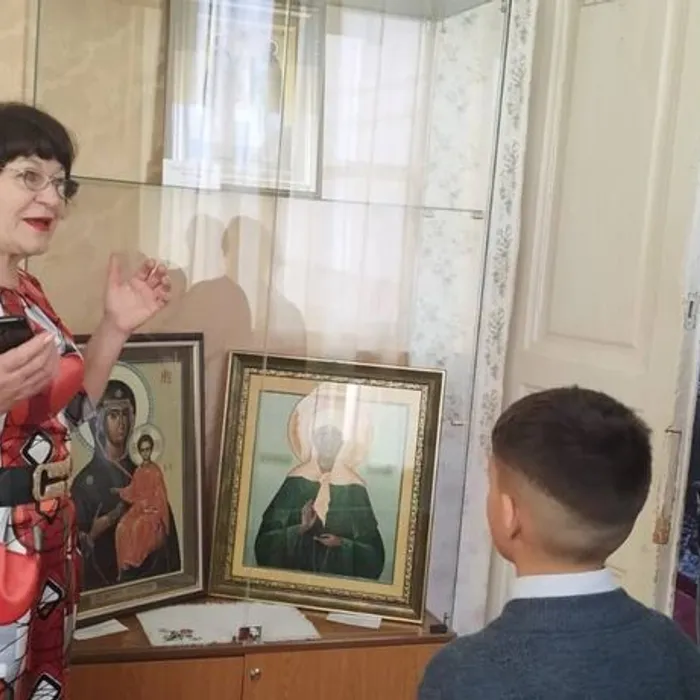 Светлый образ    православных икон