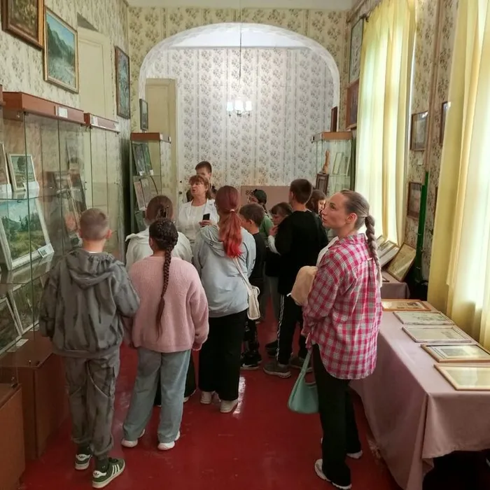 "И помнит мир спасённый…"