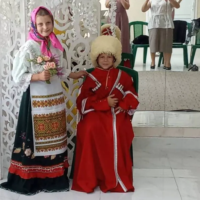 К девочкам в семье подход особый